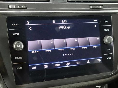 Used 2023 Volkswagen Tiguan SE FWD image 31