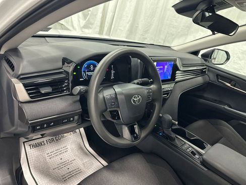 Used 2026 Toyota Camry LE FWD image 15