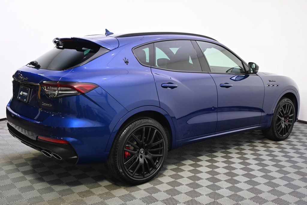 Used 2024 Maserati Levante Modena Ultima AWD/4WD image 7