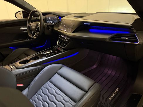 Certified 2023 Audi e-tron GT Premium Plus w/ Performance Package AWD/4WD image 31