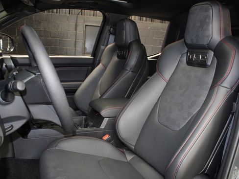 Used 2025 Toyota Tacoma TRD Pro image 45