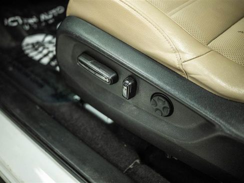 Used 2019 Honda CR-V EX-L image 16