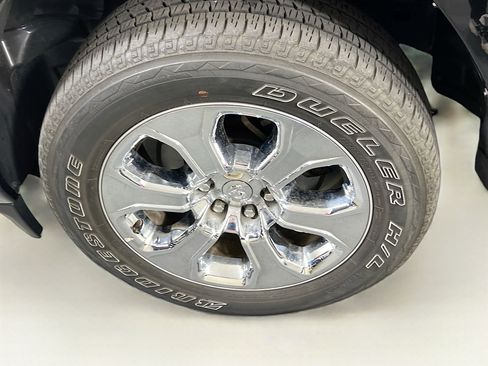Used 2023 RAM 1500 Big Horn AWD/4WD image 29