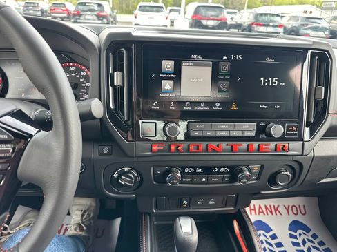 Used 2025 Nissan Frontier PRO-4X AWD/4WD image 22