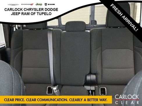 Used 2022 Jeep Gladiator Sport image 24