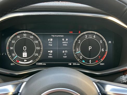 Used 2025 Jaguar F-PACE R-Dynamic S image 30