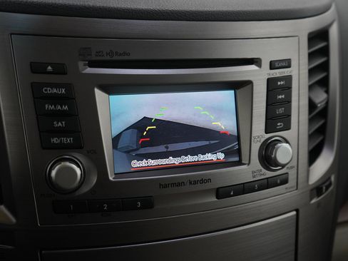 Used 2014 Subaru Outback 2.5i Limited w/ Moonroof Package image 21