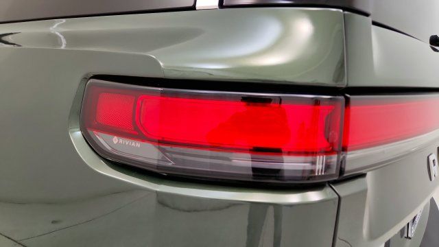 Used 2023 Rivian R1S Adventure Quad AWD/4WD image 25