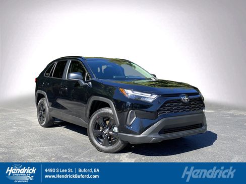 Used 2025 Toyota RAV4 LE image 1