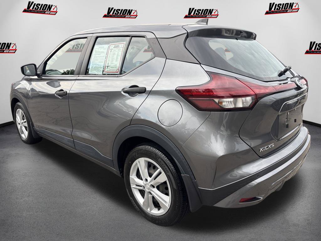 Used 2021 Nissan Kicks S FWD image 9