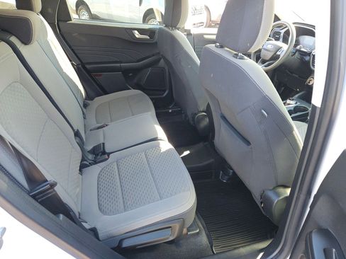 Used 2021 Ford Escape SE image 24