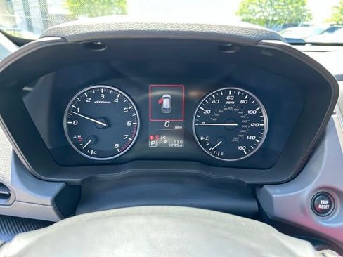 Certified 2025 Subaru Crosstrek 2.5i Premium AWD/4WD image 14