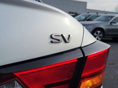 Used 2024 Nissan Altima 2.5 SV image 7