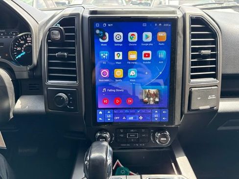Used 2019 Ford F150 XLT w/ Equipment Group 302A Luxury AWD/4WD image 8