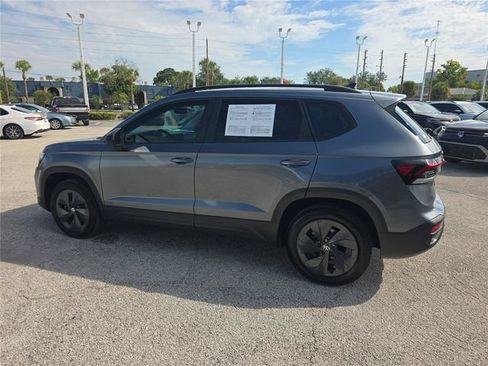 Used 2026 Volkswagen Taos S FWD image 5