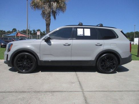 Used 2022 Kia Telluride EX w/ EX Premium Package image 6