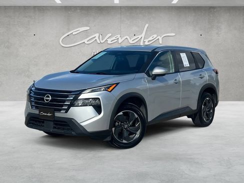 Used 2024 Nissan Rogue SV FWD image 1