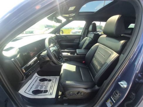 Used 2025 Hyundai Santa Fe Calligraphy AWD/4WD image 9