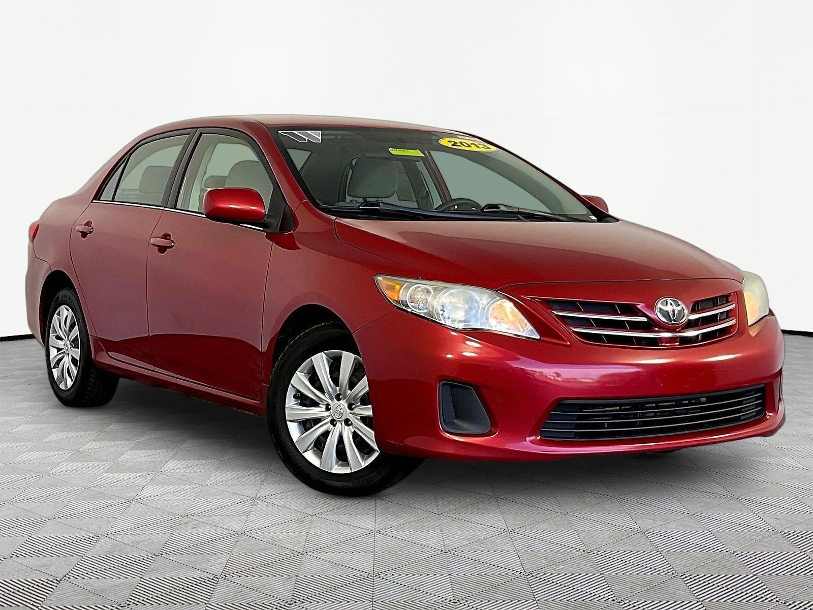 Used 2013 Toyota Corolla LE FWD image 3