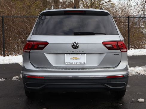 Used 2022 Volkswagen Tiguan S image 6