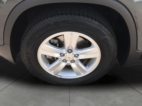 Certified 2018 Chevrolet Trax LT w/ LT Convenience Package FWD image 26