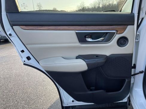 Used 2019 Honda CR-V EX-L image 2