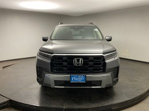 New 2026 Honda Pilot Elite image 2