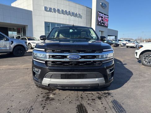Used 2024 Ford Expedition Max Limited image 2