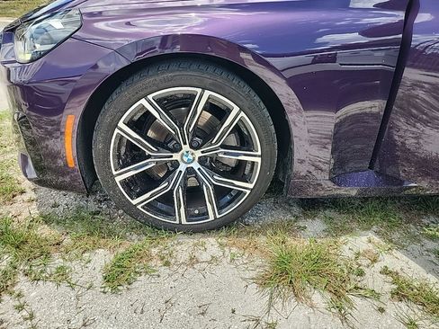 Used 2023 BMW 230i Coupe w/ Convenience Package RWD image 7