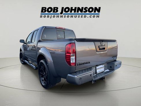 Used 2020 Nissan Frontier SV w/ Midnight Edition Floor Mats image 5