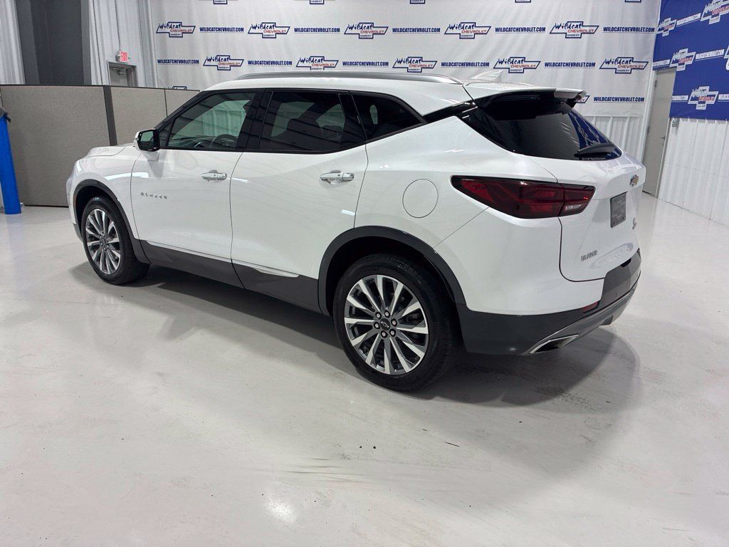 Used 2023 Chevrolet Blazer Premier FWD image 4