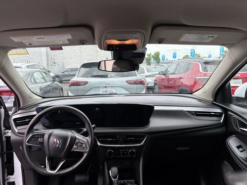 Used 2025 Buick Encore GX Preferred FWD image 31