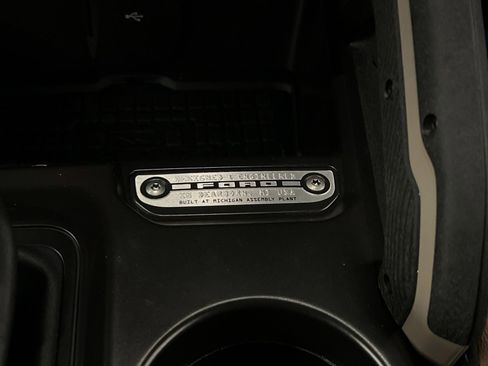 Used 2024 Ford Bronco Outer Banks image 33