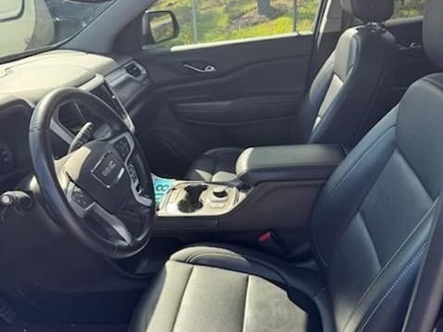 Used 2023 GMC Acadia SLT w/ Elevation Edition AWD/4WD image 12