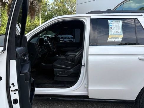 Used 2019 Ford Expedition Limited w/ Equipment Group 303A RWD image 11