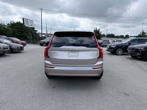 Certified 2023 Volvo XC90 T8 Ultimate w/ Lounge Package AWD/4WD image 5