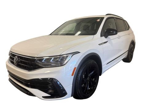 Certified 2023 Volkswagen Tiguan SE R-Line AWD/4WD image 1