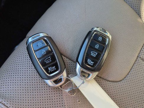 Used 2019 Hyundai Santa Fe FWD image 37