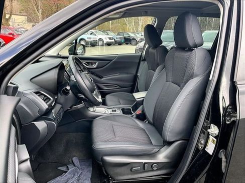 Used 2022 Subaru Forester Premium AWD/4WD image 21