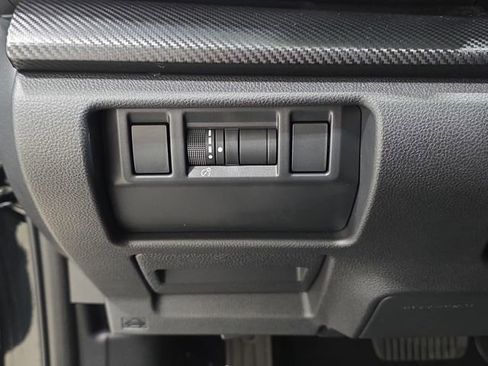 Used 2024 Subaru Crosstrek 2.0i Premium image 24