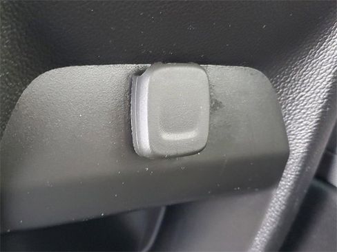 Certified 2021 Chevrolet Colorado W/T w/ Custom Special Edition image 12