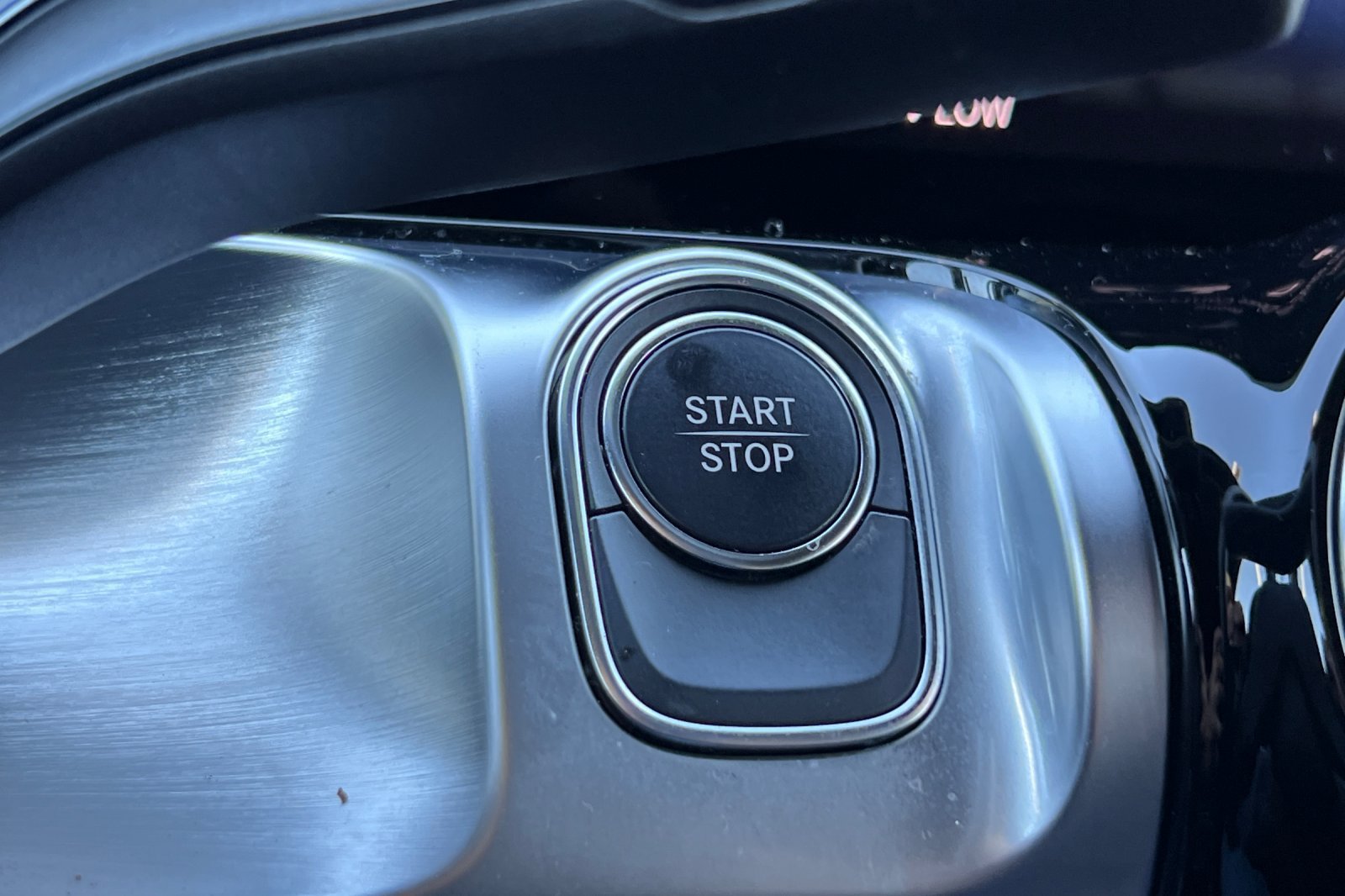 Used 2023 Mercedes-Benz EQB 300 4MATIC image 24