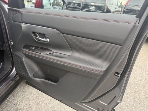 New 2026 Nissan Kicks SR image 28