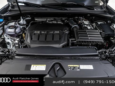 New 2025 Audi Q3 2.0T Premium image 11