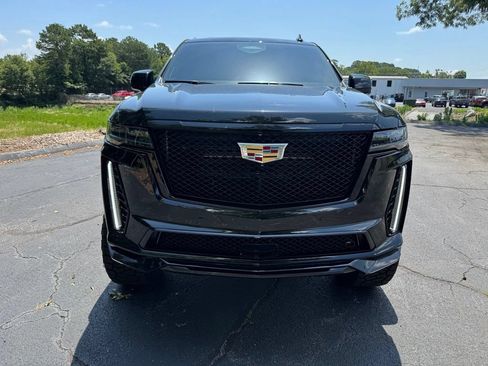 Used 2024 Cadillac Escalade V w/ Heavy-Duty Trailer Package AWD/4WD image 19