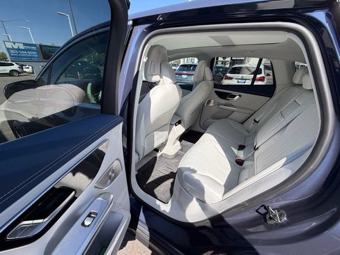 Used 2023 Mercedes-Benz EQE 500 4MATIC SUV image 11