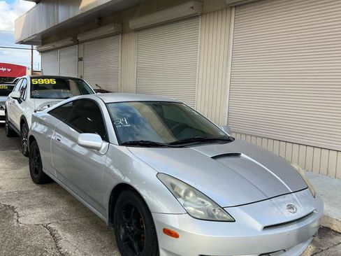 Used 2003 Toyota Celica GT image 2