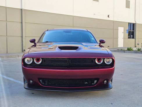 Used 2019 Dodge Challenger R/T Scat Pack RWD image 2