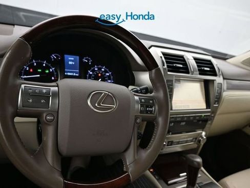 Used 2019 Lexus GX 460 Premium w/ Premium Package AWD/4WD image 10