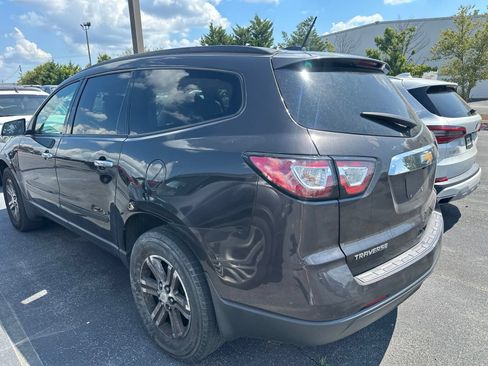 Used 2017 Chevrolet Traverse LS FWD image 4